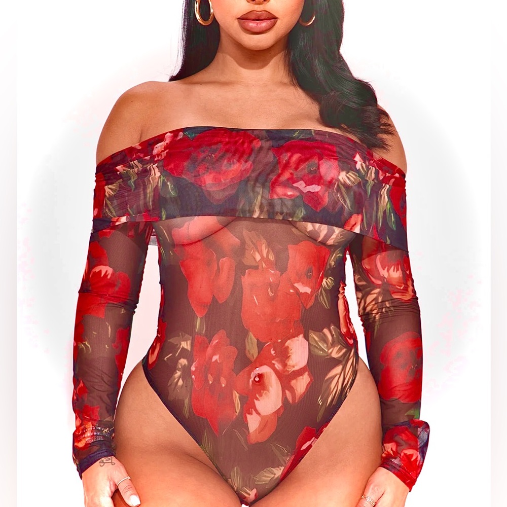 FASHION NOVA - Love Interest Mesh Bodysuit Red/combo ♥️ Brand New Never worn 🔥